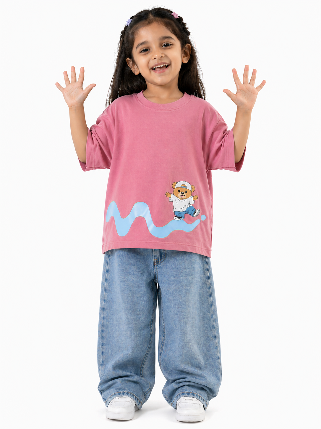 Unisex Oversized T-shirt "Happy Hop Bear"